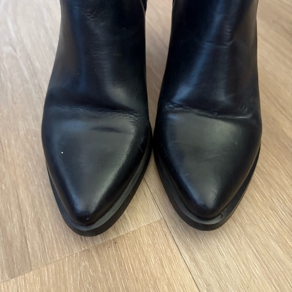 Steve Madden Portia Black Leather Ankle Boots – Size 9 minimalist, pointed toe, - Picture 3 of 6